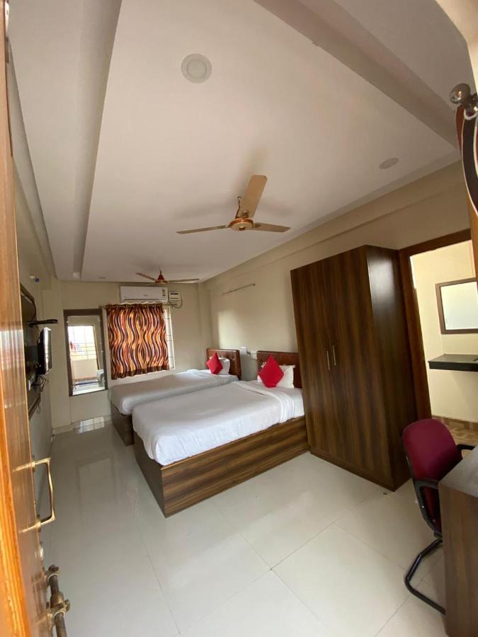 Hotel Renuka Visakhapatnam Eksteriør bilde